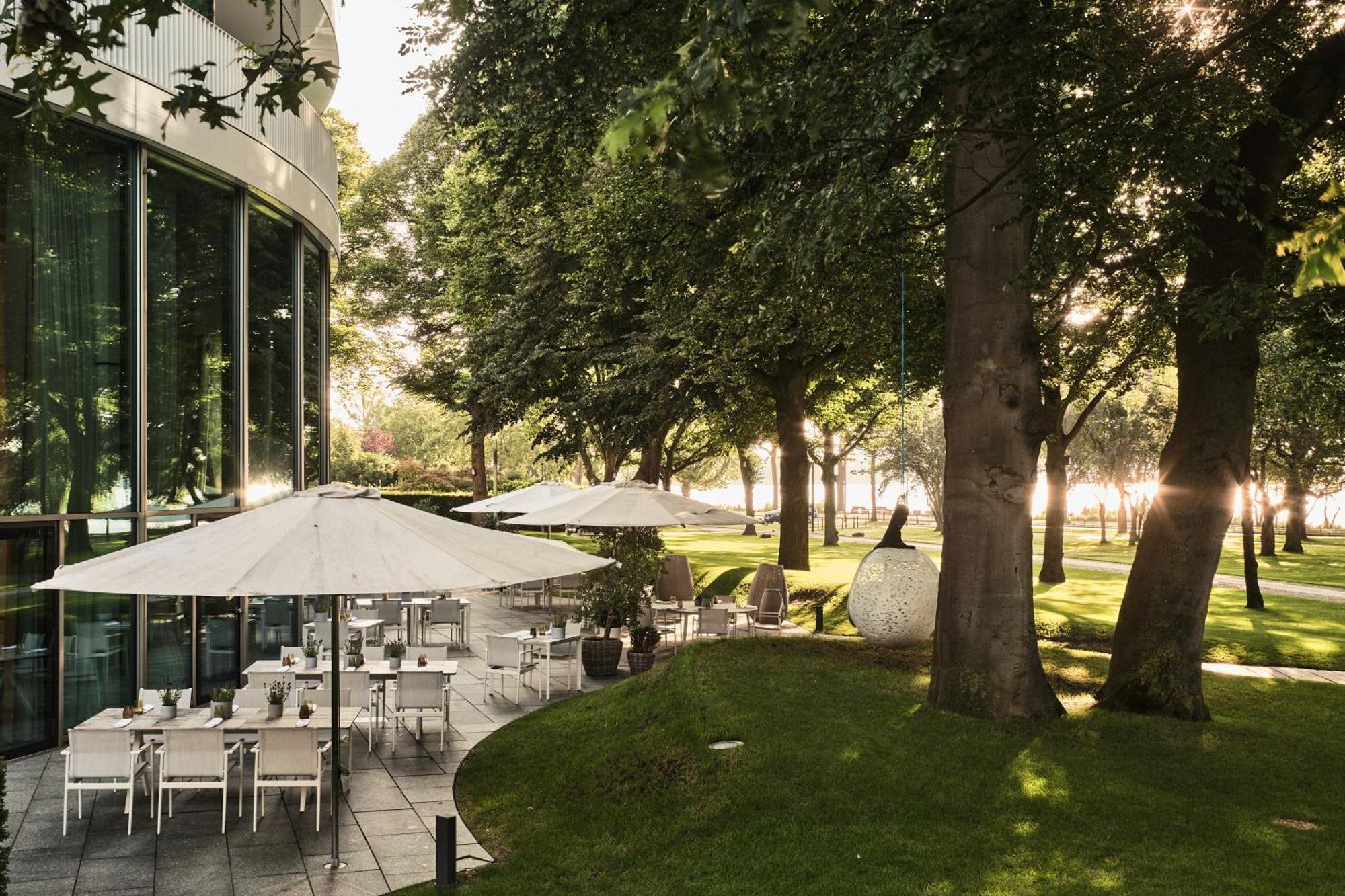 The Fontenay Hamburgo Exterior foto The park
