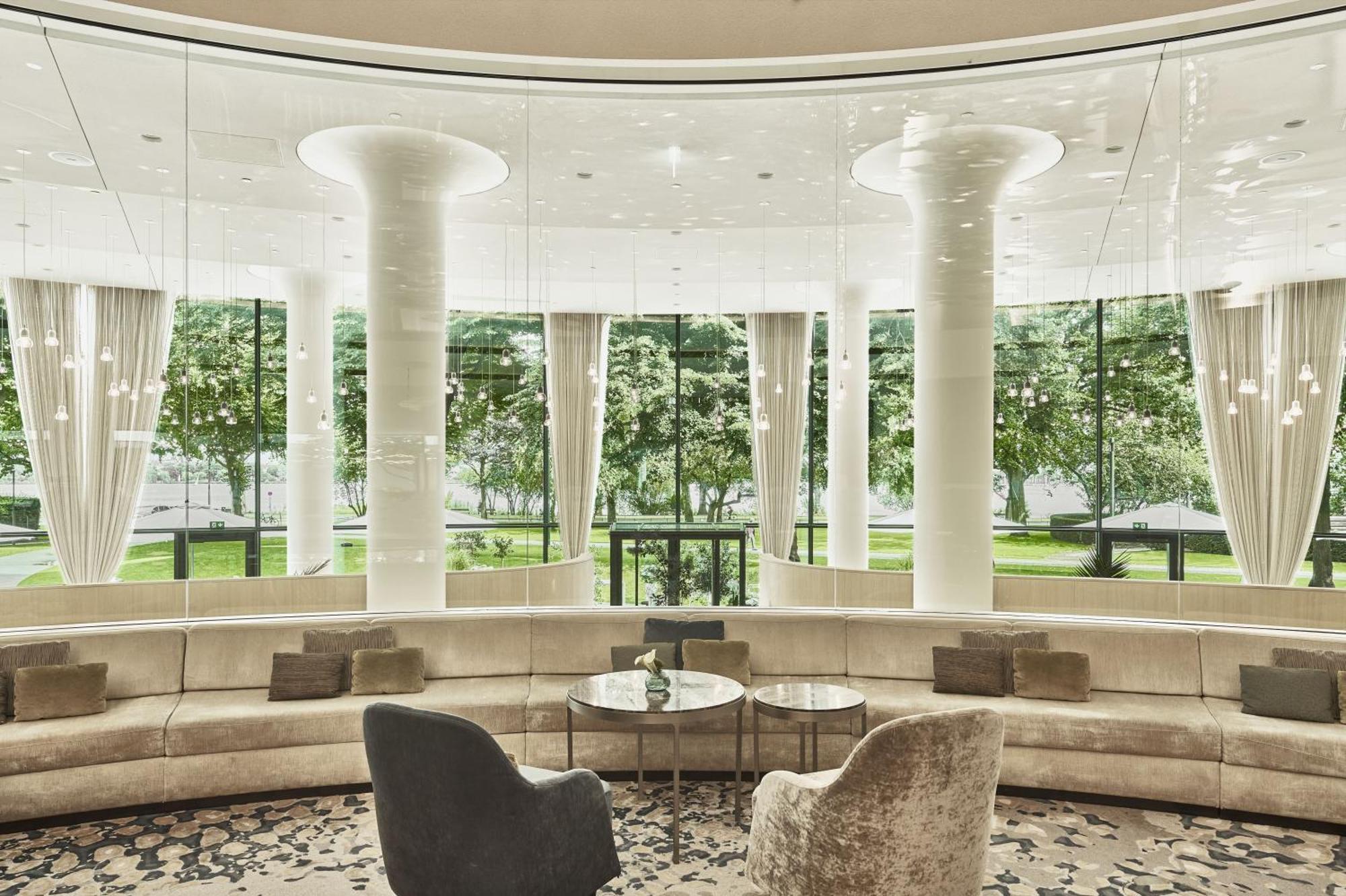 The Fontenay Hamburgo Exterior foto The lobby