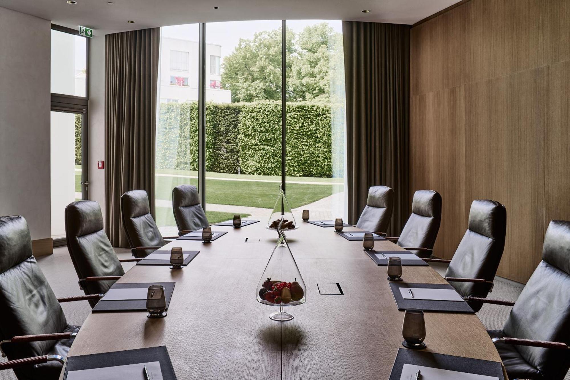 The Fontenay Hamburgo Exterior foto Boardroom