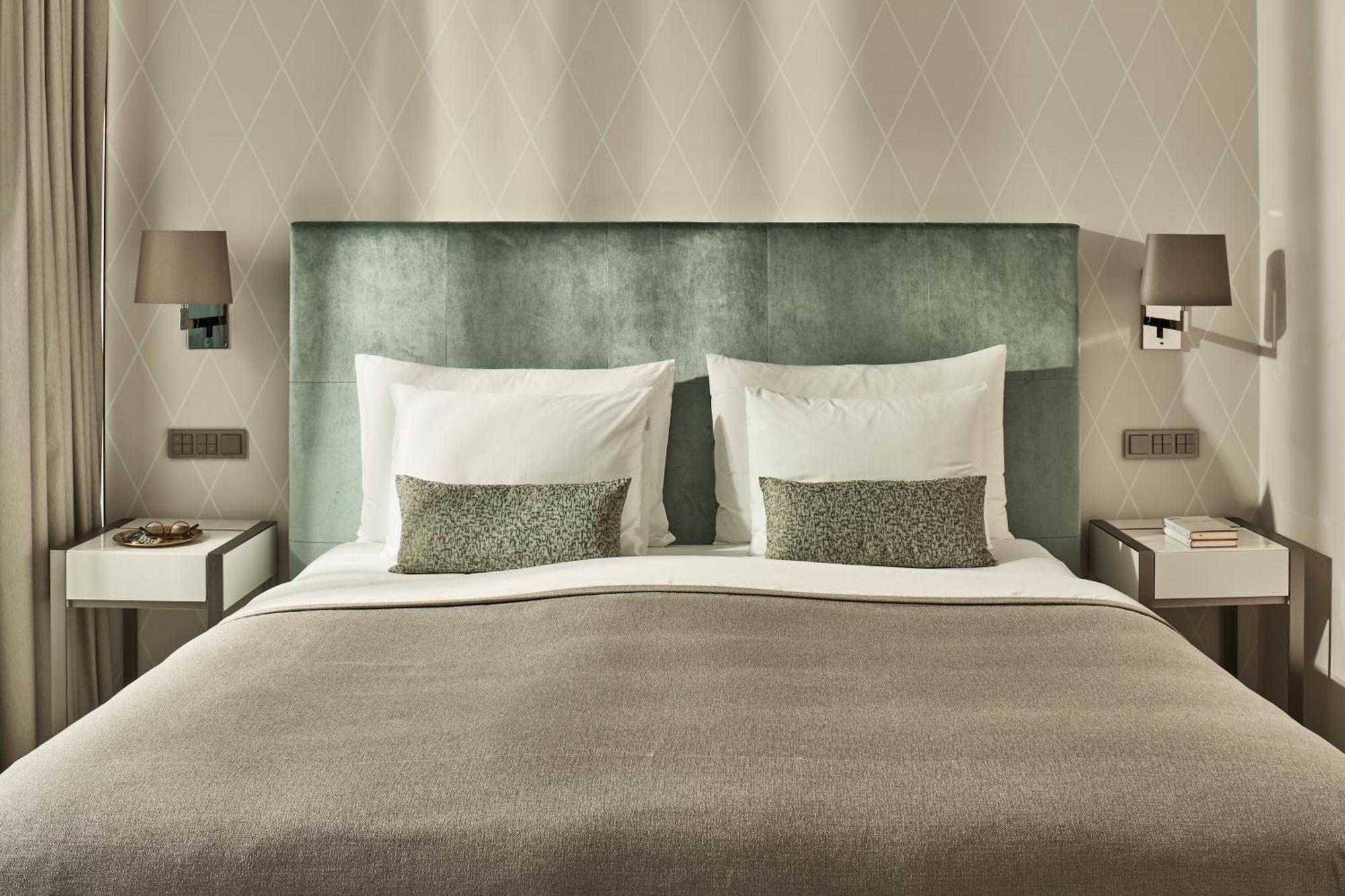 The Fontenay Hamburgo Exterior foto Deluxe room
