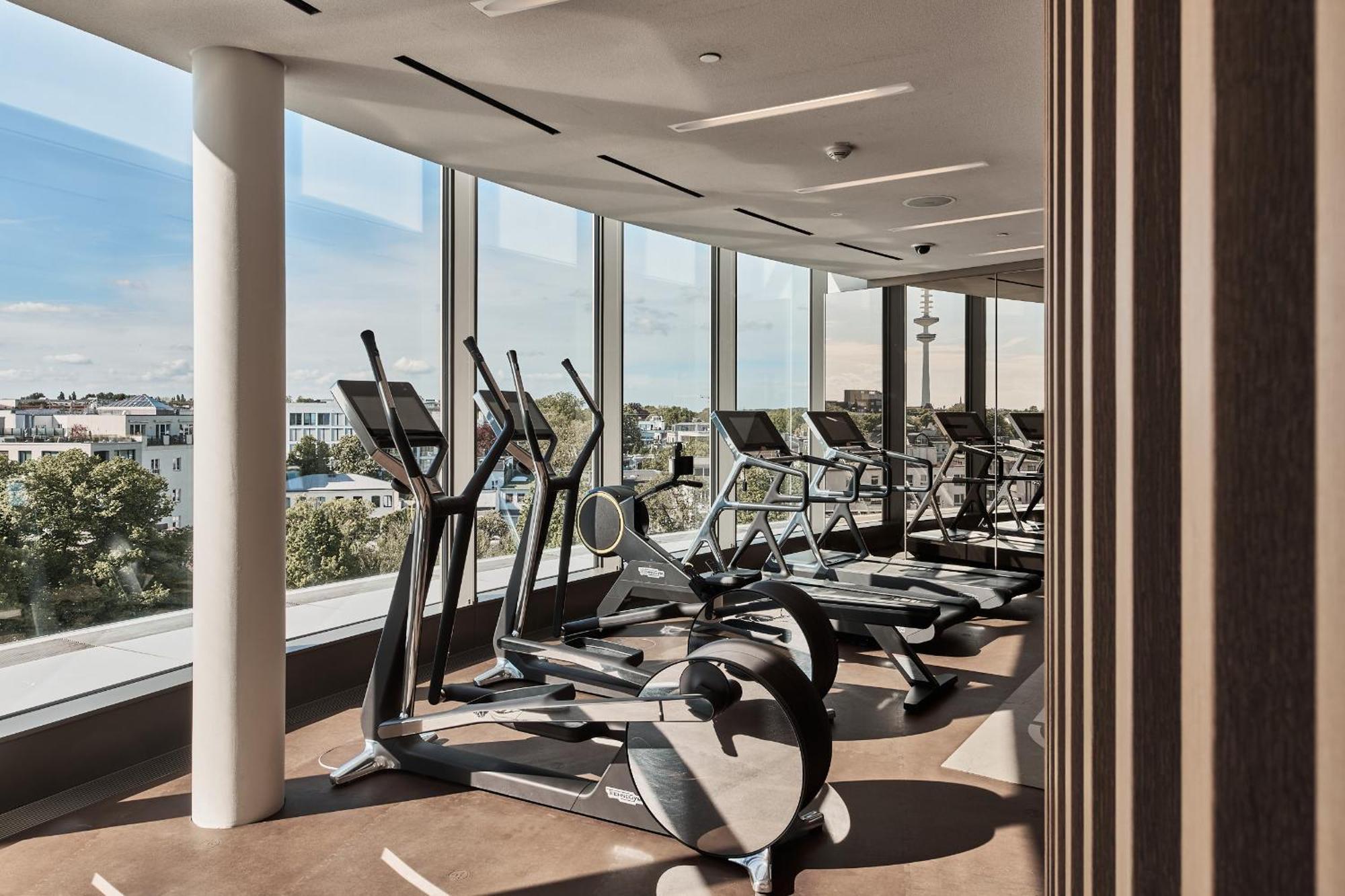 The Fontenay Hamburgo Exterior foto The gym at The Standard East Village